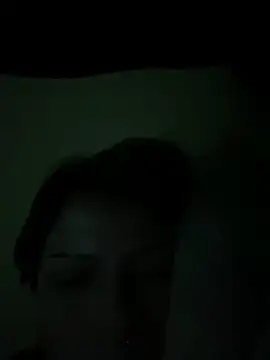 Snapshot of val_zx chatting on 09/25/25, 04:00 val zx online show from 09/25/25, 04:00