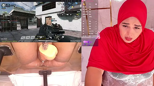 Snapshot of BBWHijab chatting on 10/19/25, 05:41 BBWHijab online show from 10/19/25, 05:41