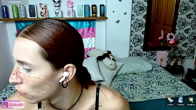 Snapshot of Malud09 chatting on 03/18/25, 12:14 Malud09 online show from 03/18/25, 12:14