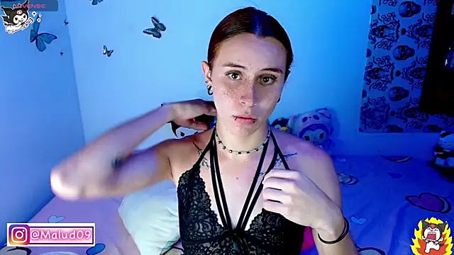 Snapshot of Malud09 chatting on 11/14/25, 01:10 Malud09 online show from 11/14/25, 01:10