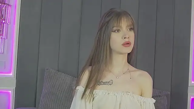 Snapshot of BellaSecrett chatting on 03/16/25, 09:37 BellaSecrett online show from 03/16/25, 09:37