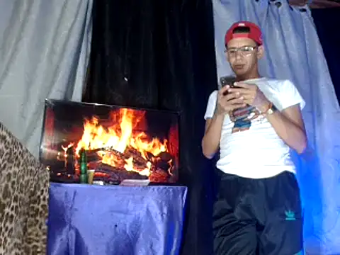 Snapshot of Hidden_Fantasies chatting on 11/07/25, 11:49 Hidden Fantasies online show from 11/07/25, 11:49