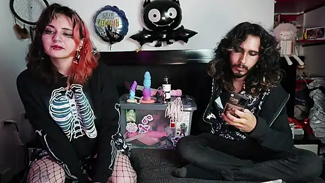 Devil And Princess online show from 11/06/25, 01:28