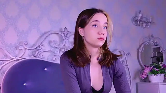 Snapshot of Gia_Riccardo chatting on 10/14/25, 05:52 Gia Riccardo online show from 10/14/25, 05:52