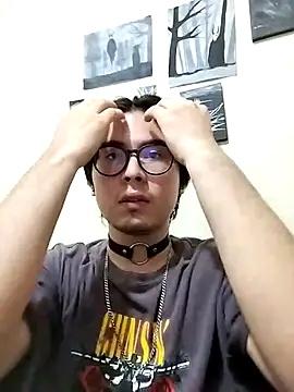 Snapshot of Dante_Gothic chatting on 03/12/25, 05:02 Dante Gothic online show from 03/12/25, 05:02