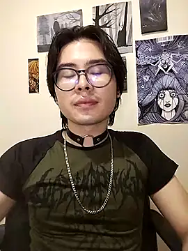 Snapshot of Dante_Gothic chatting on 03/23/25, 08:26 Dante Gothic online show from 03/23/25, 08:26