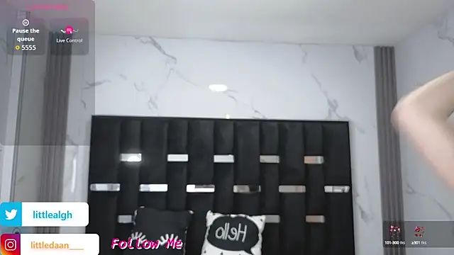 Snapshot of valeria_a1 chatting on 09/19/25, 03:19 valeria a1 online show from 09/19/25, 03:19