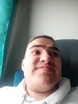 Snapshot of Andy-rtg chatting on 11/15/25, 09:54 Andy-rtg online show from 11/15/25, 09:54