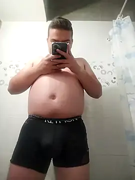 Snapshot of Andy-rtg chatting on 11/22/25, 02:10 Andy-rtg online show from 11/22/25, 02:10