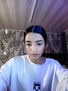 Snapshot of AshleyVega01 chatting on 03/15/25, 02:01 AshleyVega01 online show from 03/15/25, 02:01