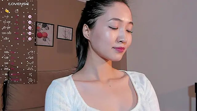 SeulBi online show from 10/21/25, 04:19