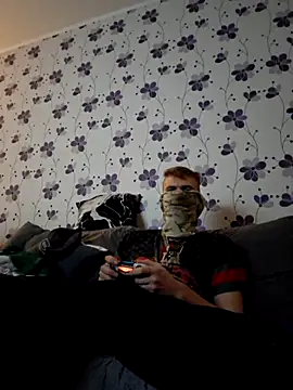 ThePython666 online show from 10/25/25, 04:31