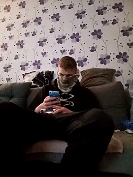 ThePython666 online show from 10/28/25, 03:43