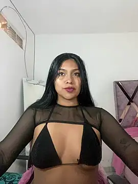 Snapshot of Tania_rendon chatting on 03/21/25, 08:40 Tania rendon online show from 03/21/25, 08:40