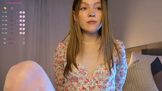 Snapshot of sinfulsmile_ chatting on 03/13/25, 10:26 sinfulsmile online show from 03/13/25, 10:26