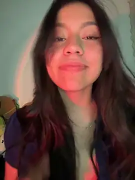 Snapshot of -Selene- chatting on 11/12/25, 11:25 -Selene- online show from 11/12/25, 11:25