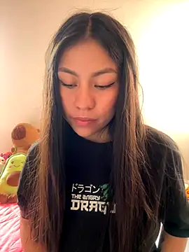 Snapshot of -Selene- chatting on 11/27/25, 06:32 -Selene- online show from 11/27/25, 06:32