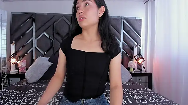 Snapshot of iberiavega chatting on 10/18/25, 08:09 iberiavega online show from 10/18/25, 08:09