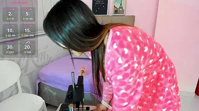 Tania Duque online show from 09/20/25, 03:02