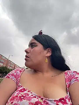 nicky andcamil online show from 03/11/25, 05:35