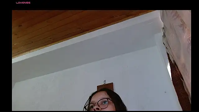 Snapshot of isabella_rouge chatting on 09/17/25, 08:21 isabella rouge online show from 09/17/25, 08:21