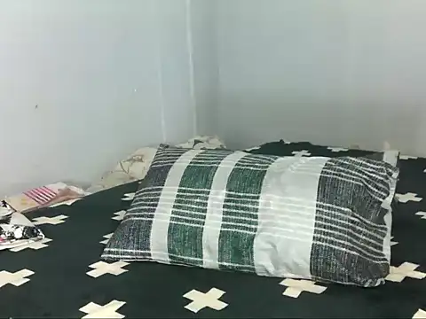 Snapshot of clover_cams1874 chatting on 10/07/25, 05:21 clover cams1874 online show from 10/07/25, 05:21