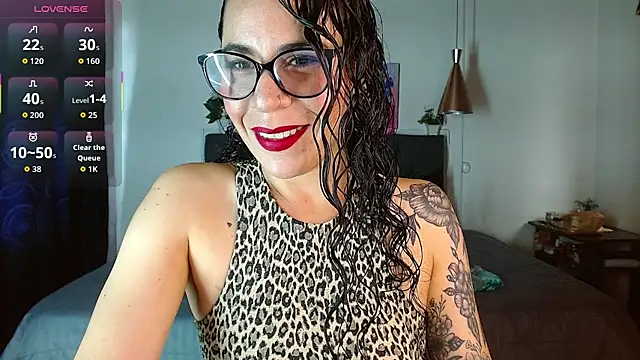 Snapshot of mia_velvet1 chatting on 10/07/25, 02:58 mia velvet1 online show from 10/07/25, 02:58