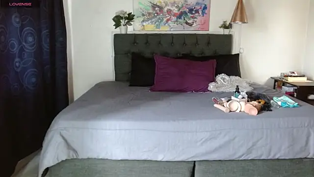 Snapshot of mia_velvet1 chatting on 10/09/25, 02:04 mia velvet1 online show from 10/09/25, 02:04