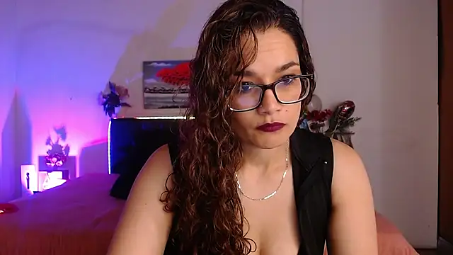 Rose Thompson1 online show from 10/17/25, 01:57