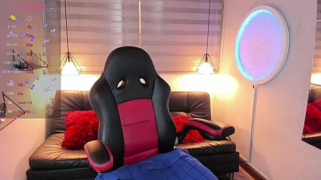 ISIS VALCHOS online show from 10/22/25, 06:51