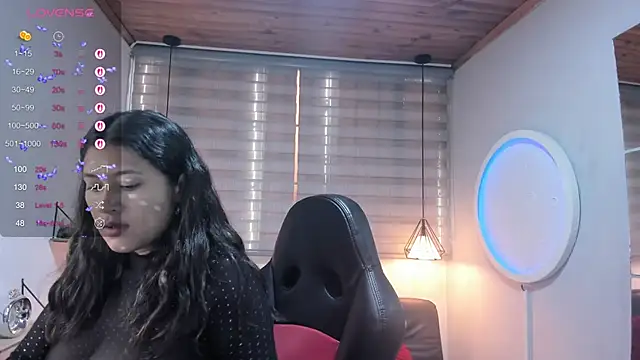 ISIS VALCHOS online show from 11/11/25, 08:31