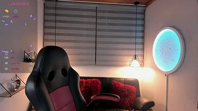 ISIS VALCHOS online show from 11/20/25, 08:19