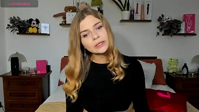 HaleyReedme online show from 11/13/25, 08:02