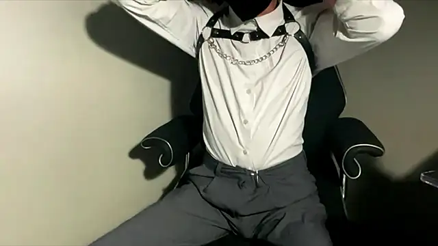 one app online show from 11/23/25, 01:33