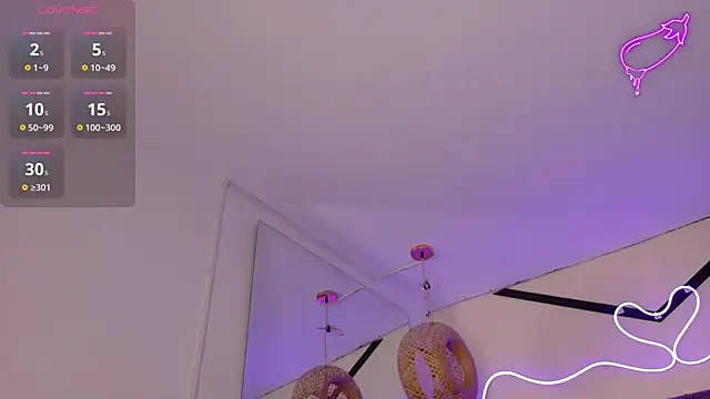 natasha  black online show from 10/31/25, 12:39