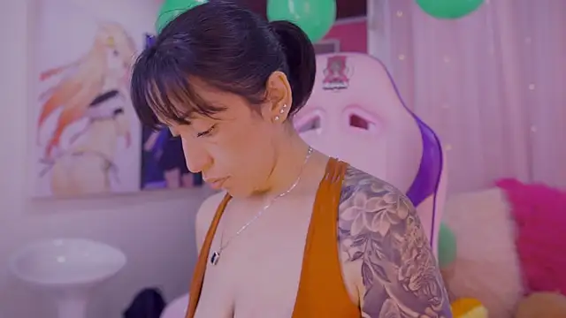 Snapshot of Madison_Mayer chatting on 03/21/25, 03:24 Madison Mayer online show from 03/21/25, 03:24