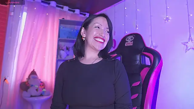 Snapshot of Madison_Mayer chatting on 09/17/25, 03:03 Madison Mayer online show from 09/17/25, 03:03