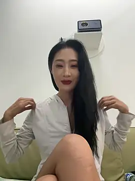 linger-23 online show from 10/21/25, 01:34