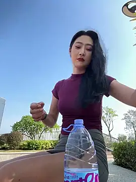 linger-23 online show from 11/09/25, 06:23