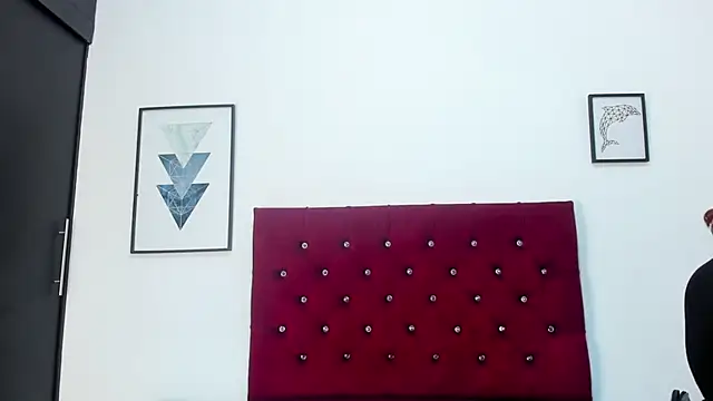 Mia Collivens online show from 10/15/25, 10:59