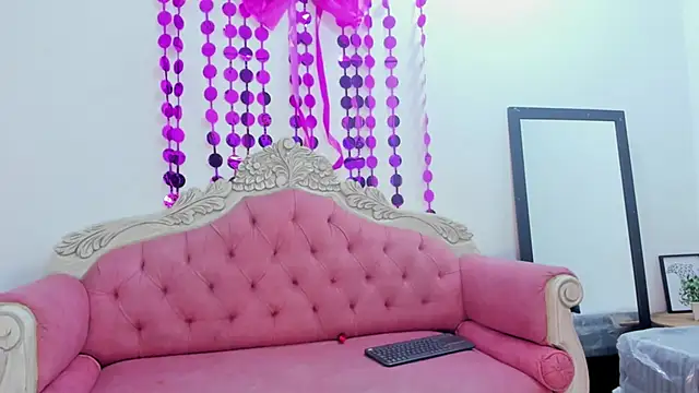 Mia Collivens online show from 10/27/25, 11:58