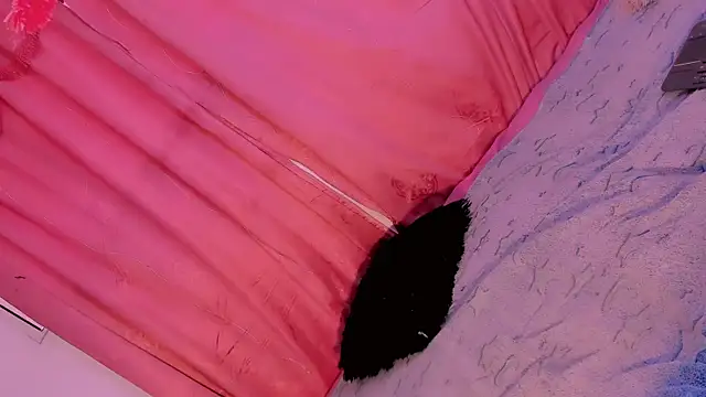 Snapshot of Mariana-ofc chatting on 11/05/25, 11:21 Mariana-ofc online show from 11/05/25, 11:21