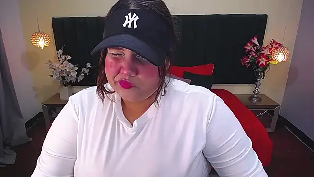 ailyn maury online show from 09/19/25, 01:29