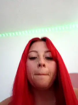 LEIDY LORENA online show from 10/25/25, 06:46