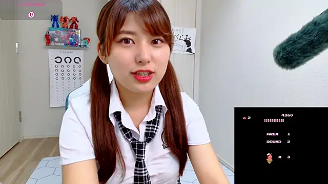 Snapshot of miharu01 chatting on 09/21/25, 12:12 miharu01 online show from 09/21/25, 12:12