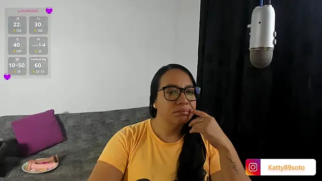 Kattysoto online show from 09/12/25, 01:38