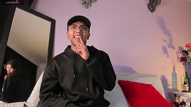 Colstorw  online show from 10/11/25, 10:47