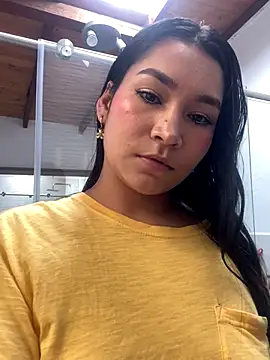 keylamillerr online show from 11/02/25, 07:38