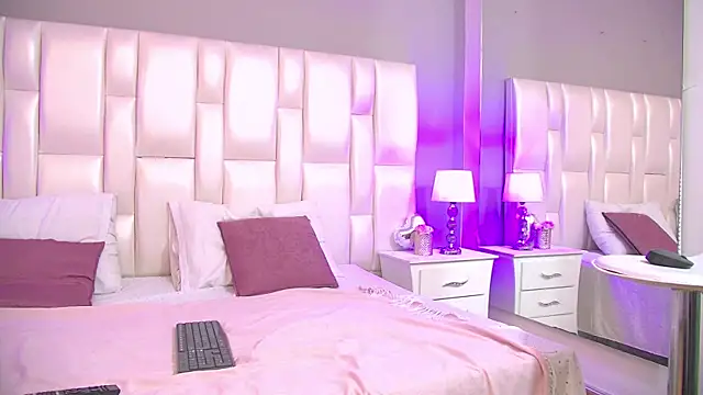 Snapshot of Mandyy1_ chatting on 03/16/25, 01:49 Mandyy1 online show from 03/16/25, 01:49