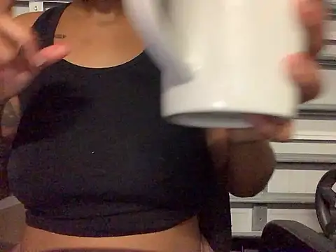 Snapshot of urgeminibrat chatting on 12/04/25, 03:49 urgeminibrat online show from 12/04/25, 03:49